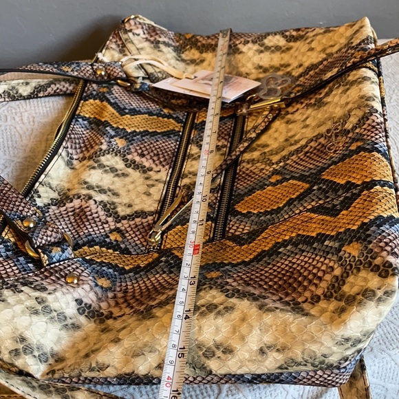 NWT Python satchel Jessica Simpson - Picture 6 of 8
